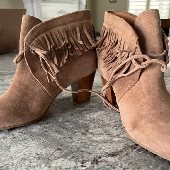Source Unknown Shoes - Suede booties